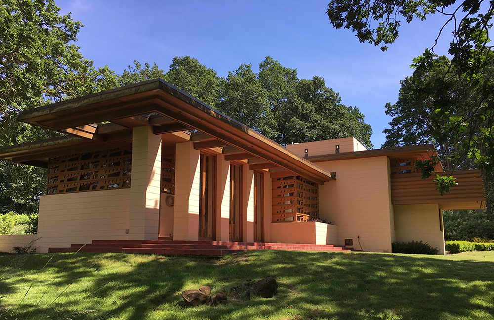 FrankLloydWright_GordonHouse_DanEverhart_2_WEB.jpg